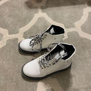 JIMMY CHOO fur-lined boots